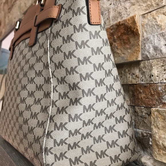 🍁FALL SALE🍁 Authentic Michael Kors Hamilton Traveler Large Satchel - Picture 4 of 11